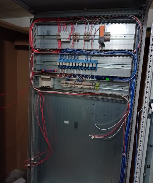 Gabinetes de control (8)